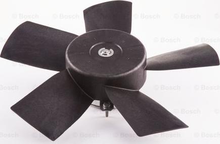 BOSCH 9 130 451 003 - Elettromotore, Ventola radiatore www.autoricambi360.it
