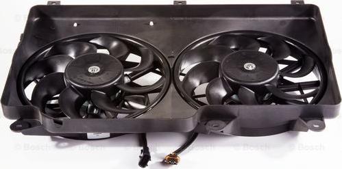 BOSCH 9 130 451 192 - Elettromotore, Ventola radiatore www.autoricambi360.it