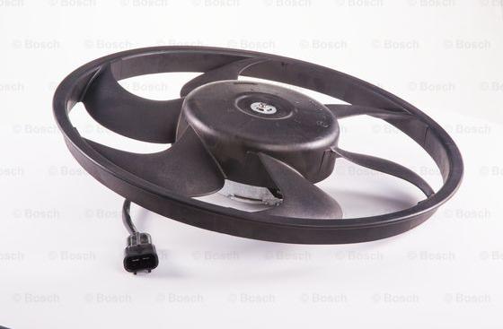 BOSCH 9 130 451 139 - Elettromotore, Ventola radiatore www.autoricambi360.it