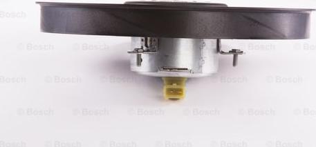 BOSCH 9 130 451 136 - Elettromotore, Ventola radiatore www.autoricambi360.it