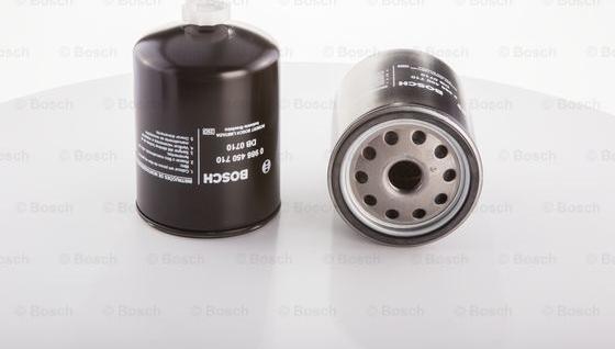 BOSCH 0 986 450 710 - Filtro carburante www.autoricambi360.it