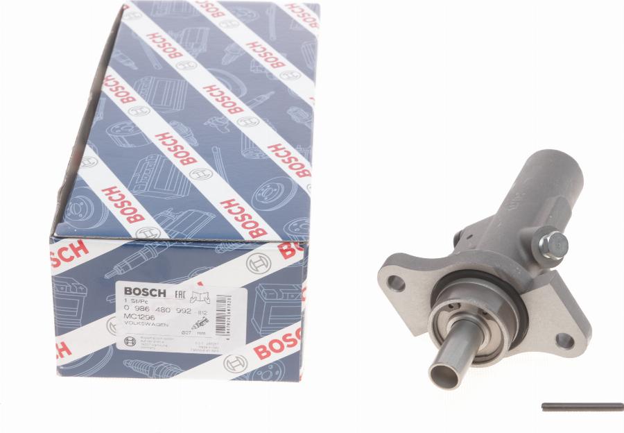 BOSCH 0 986 480 992 - Cilindro maestro del freno www.autoricambi360.it
