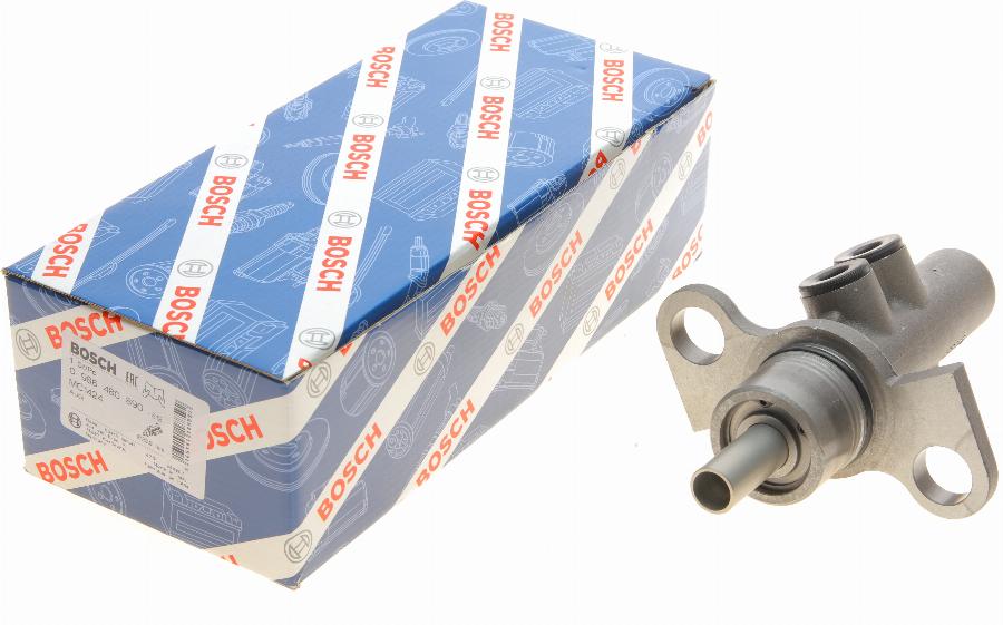 BOSCH 0 986 480 890 - Cilindro maestro del freno www.autoricambi360.it