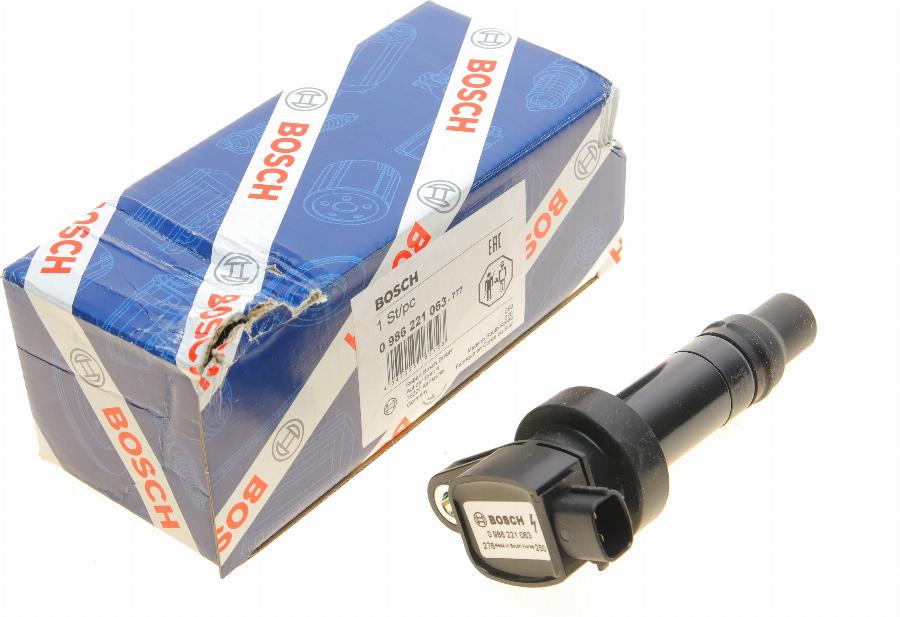 BOSCH 0 986 221 063 - Bobina d'accensione www.autoricambi360.it