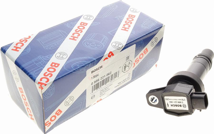 BOSCH 0 986 221 062 - Bobina d'accensione www.autoricambi360.it