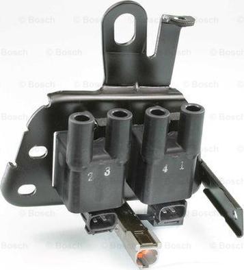 BOSCH 0986221019 - Bobina d'accensione www.autoricambi360.it