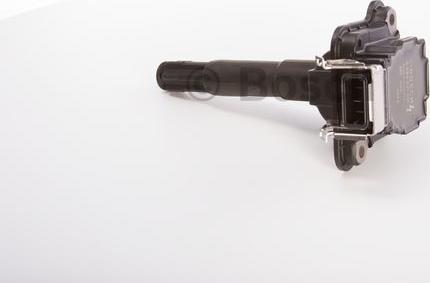 BOSCH 0 986 221 011 - Bobina d'accensione www.autoricambi360.it