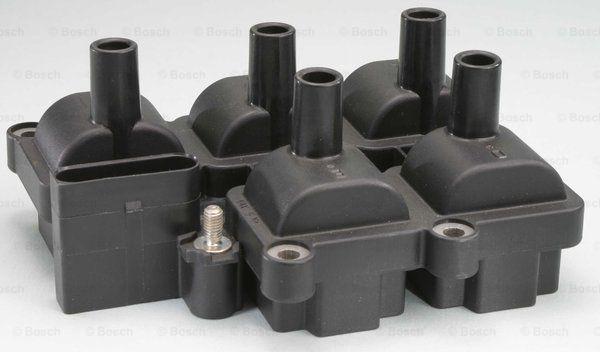 BOSCH 0 986 221 017 - Bobina d'accensione www.autoricambi360.it