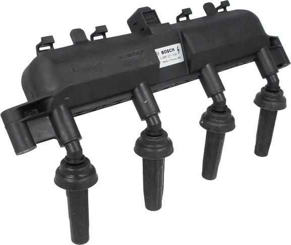 BOSCH 0 986 221 034 - Bobina d'accensione www.autoricambi360.it