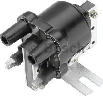 BOSCH 0 986 221 038 - Bobina d'accensione www.autoricambi360.it