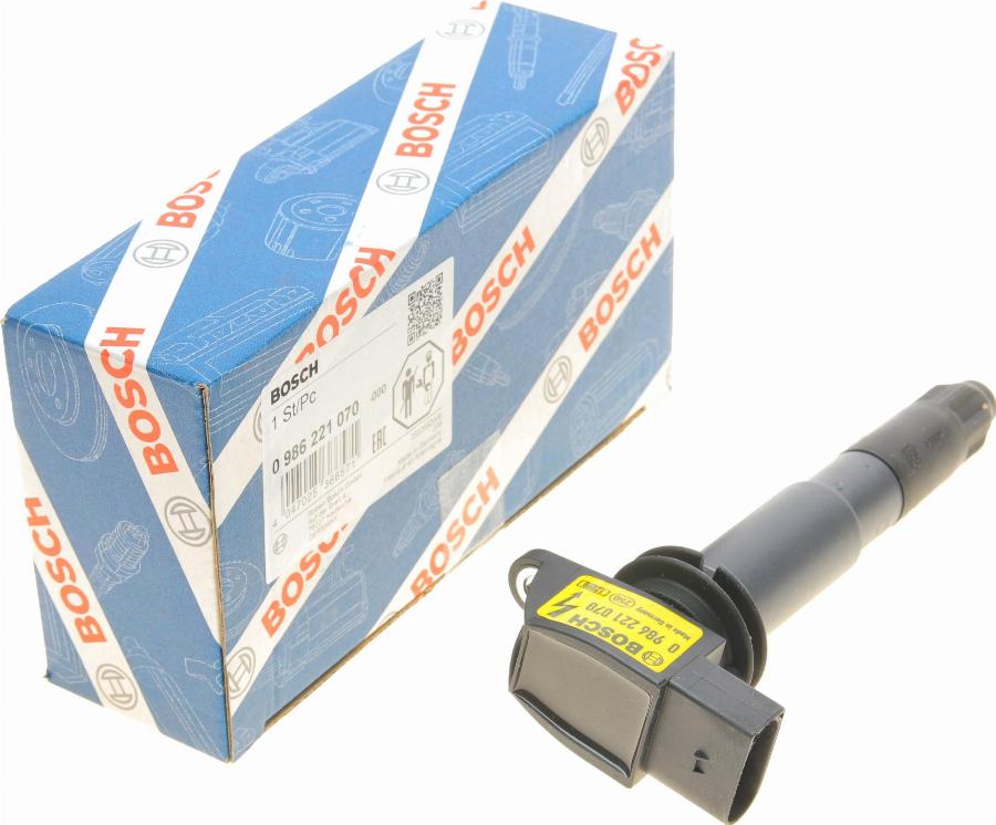 BOSCH 0 986 221 070 - Bobina d'accensione www.autoricambi360.it
