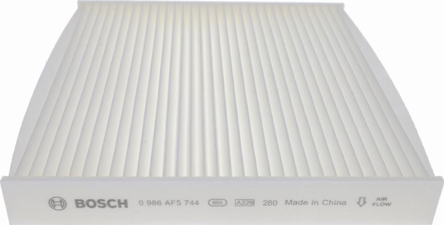 BOSCH 0 986 AF5 744 - Filtro, Aria abitacolo www.autoricambi360.it