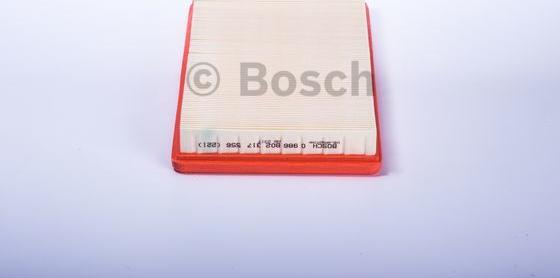 BOSCH 0 986 B02 317 - Filtro aria www.autoricambi360.it