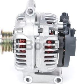 BOSCH 0 124 415 030 - Alternatore www.autoricambi360.it