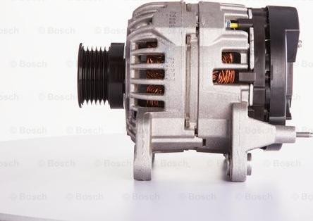 BOSCH 0 124 225 040 - Alternatore www.autoricambi360.it