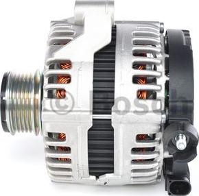 BOSCH 0 121 615 114 - Alternatore www.autoricambi360.it