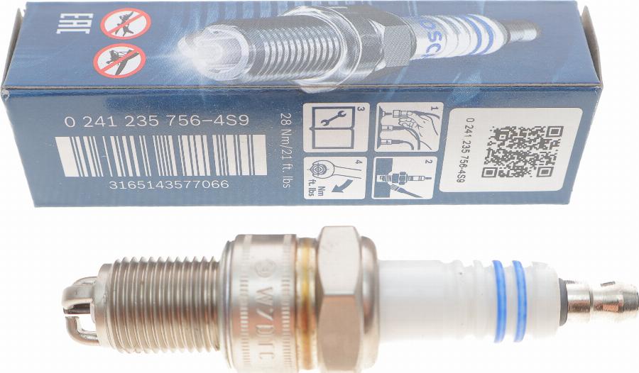 BOSCH 0 241 235 756 - Candela accensione www.autoricambi360.it