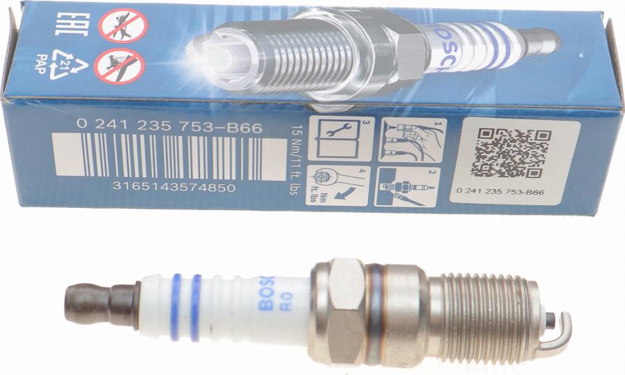 BOSCH 0 241 235 753 - Candela accensione www.autoricambi360.it