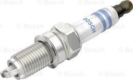BOSCH 0 242 140 504 - Candela accensione www.autoricambi360.it