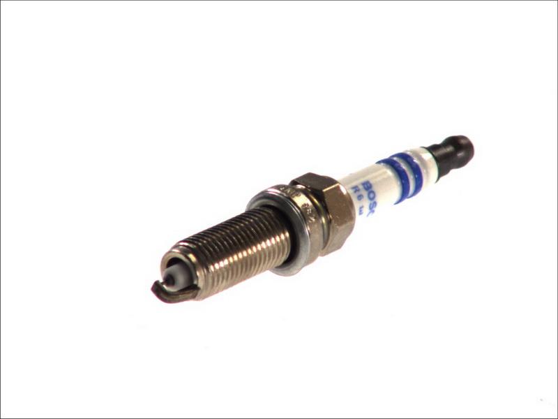 BOSCH 0 242 135 517 - Candela accensione www.autoricambi360.it