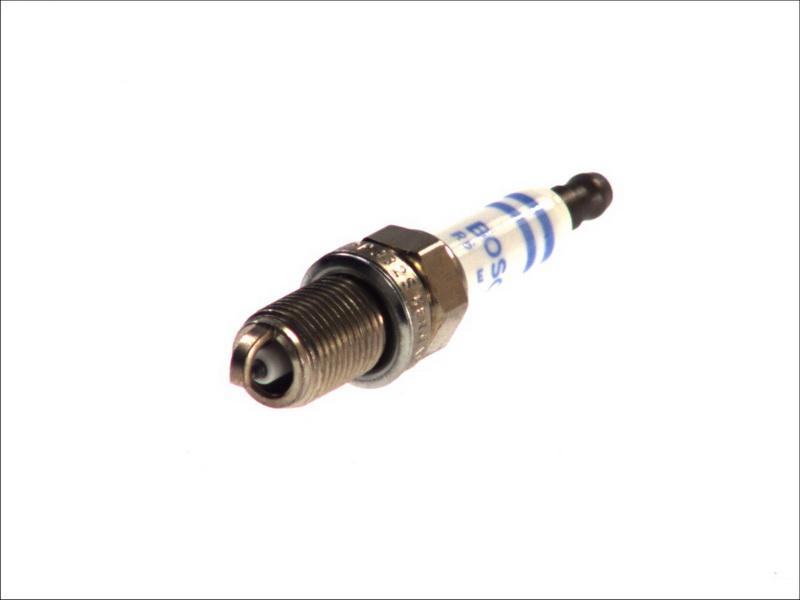 BOSCH 0 242 245 576 - Candela accensione www.autoricambi360.it