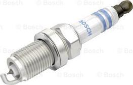 BOSCH 0 242 236 670 - Candela accensione www.autoricambi360.it