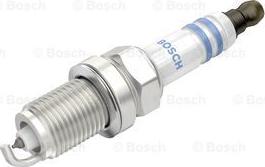 BOSCH 0 242 230 621 - Candela accensione www.autoricambi360.it