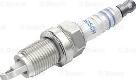 BOSCH 0 242 225 537 - Candela accensione www.autoricambi360.it