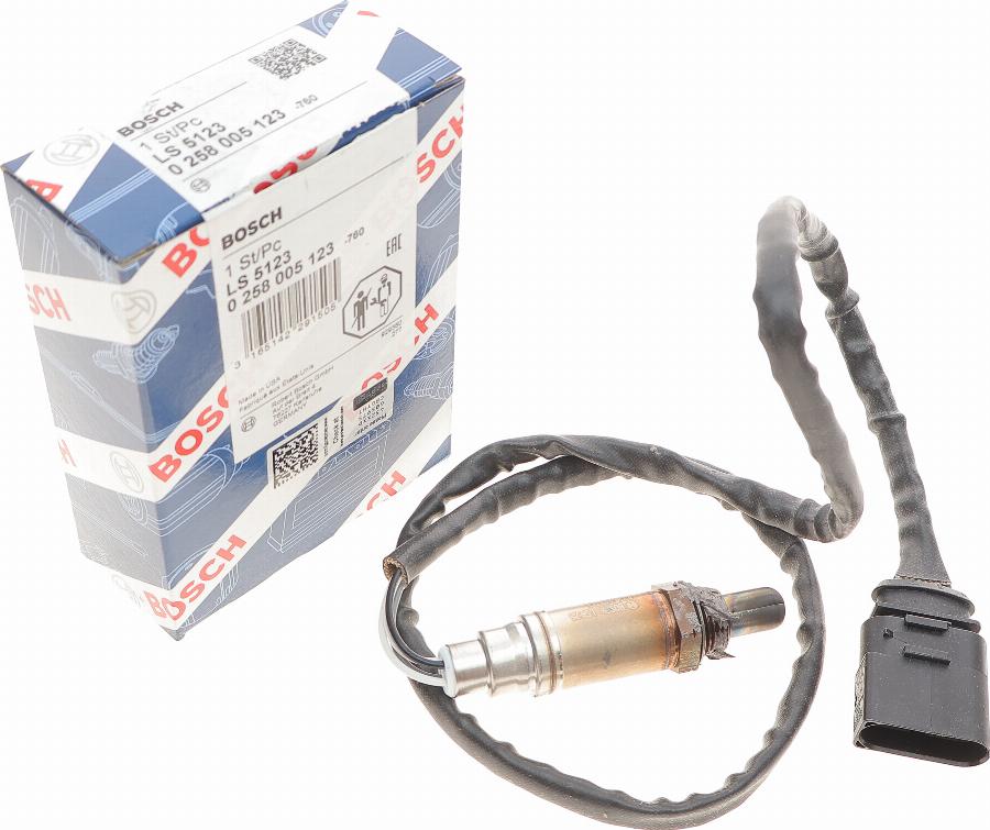 BOSCH 0 258 005 123 - Sonda lambda www.autoricambi360.it