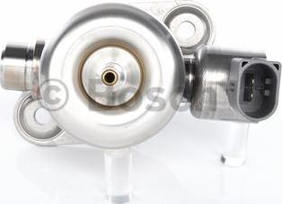 BOSCH 0 261 520 243 - Pompa ad alta pressione www.autoricambi360.it