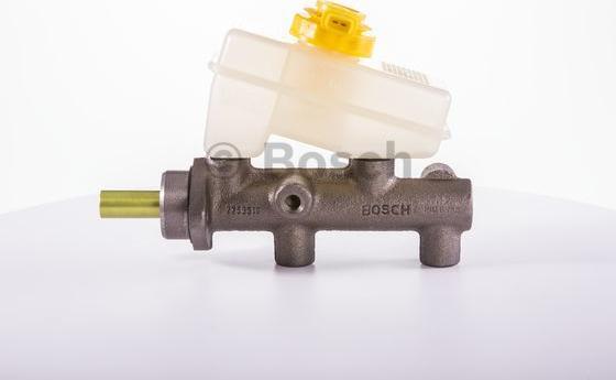 BOSCH 0 204 032 595 - Cilindro maestro del freno www.autoricambi360.it