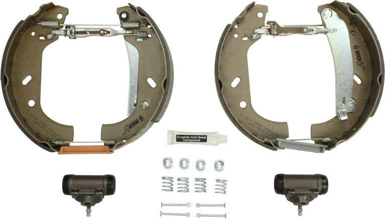 BOSCH 0 204 114 112 - Kit ganasce freno www.autoricambi360.it