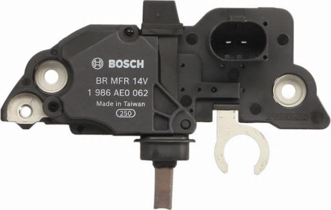 BOSCH 1 986 AE0 062 - Regolatore alternatore www.autoricambi360.it