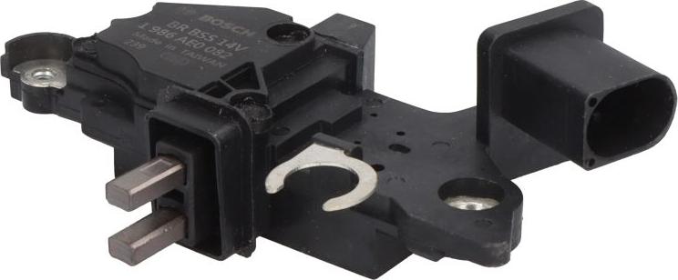 BOSCH 1 986 AE0 082 - Regolatore alternatore www.autoricambi360.it