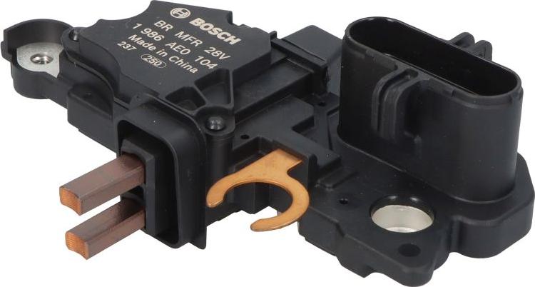 BOSCH 1 986 AE0 104 - Regolatore alternatore www.autoricambi360.it
