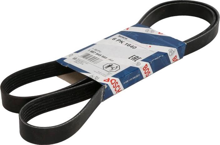 BOSCH 1 987 945 985 - Cinghia Poly-V www.autoricambi360.it