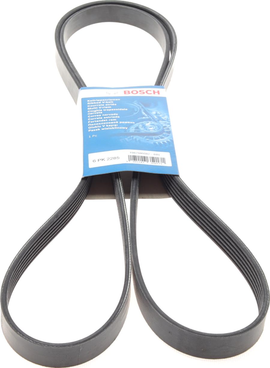 BOSCH 1 987 946 082 - Cinghia Poly-V www.autoricambi360.it