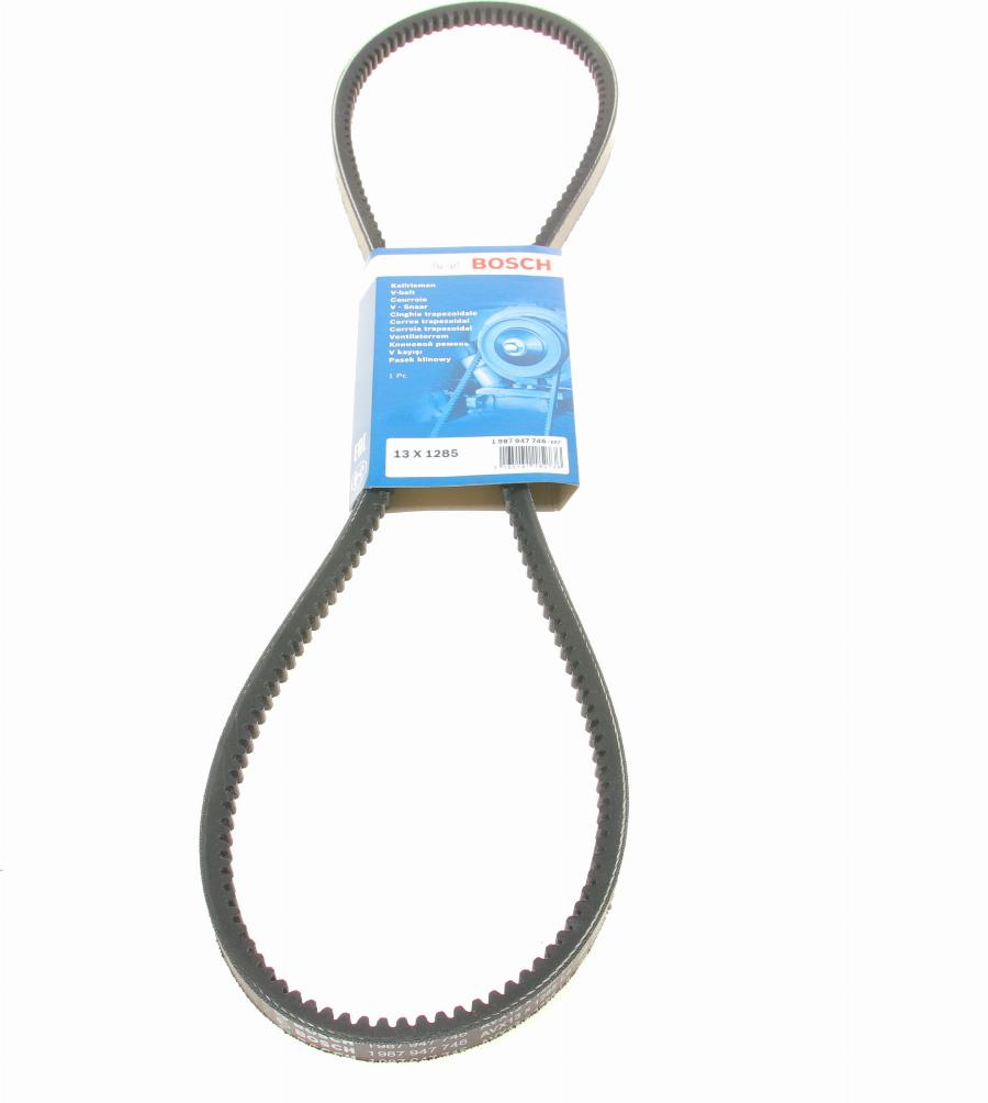 BOSCH 1 987 947 746 - Cinghia trapezoidale www.autoricambi360.it