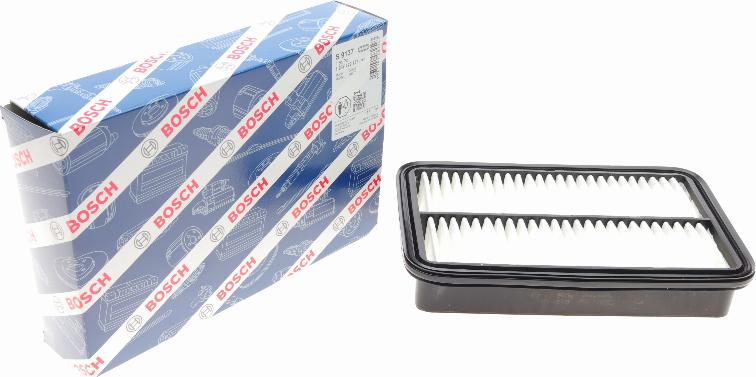 BOSCH 1 987 429 137 - Filtro aria www.autoricambi360.it