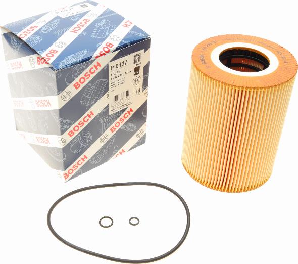 BOSCH 1 457 429 137 - Filtro olio www.autoricambi360.it