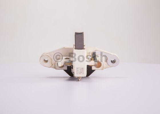 BOSCH 1 197 311 028 - Regolatore alternatore www.autoricambi360.it