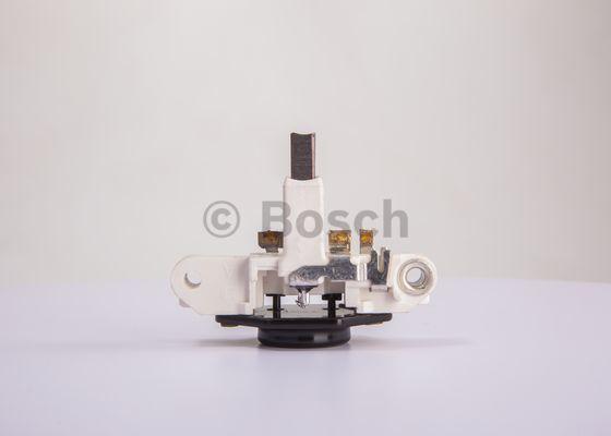 BOSCH 1 197 311 235 - Regolatore alternatore www.autoricambi360.it