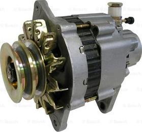 BOSCH F 042 305 050 - Alternatore www.autoricambi360.it