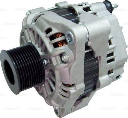 BOSCH F 042 205 083 - Alternatore www.autoricambi360.it
