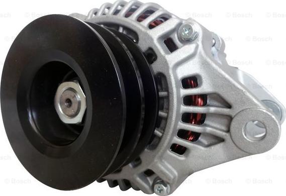 BOSCH F 042 205 120 - Alternatore www.autoricambi360.it