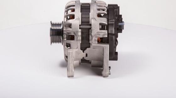 BOSCH F 000 BL0 4A0 - Alternatore www.autoricambi360.it