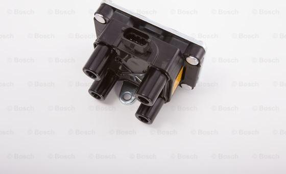 BOSCH F 000 ZS0 215 - Bobina d'accensione www.autoricambi360.it