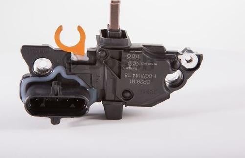 BOSCH F 00M 144 118 - Regolatore alternatore www.autoricambi360.it