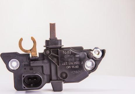 BOSCH F 00M 145 237 - Regolatore alternatore www.autoricambi360.it