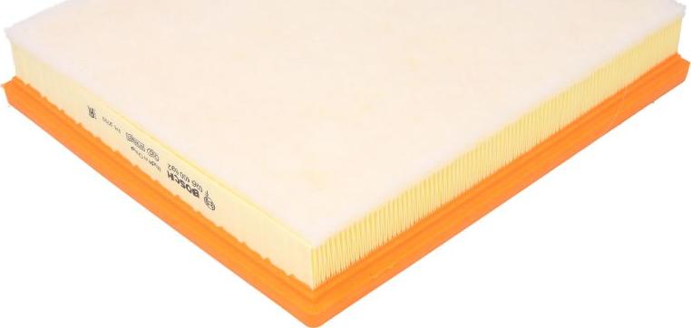 BOSCH F 026 400 692 - Filtro aria www.autoricambi360.it